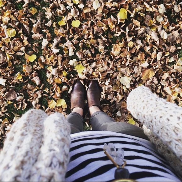 Meet Your Posher - Picture 1 of 3